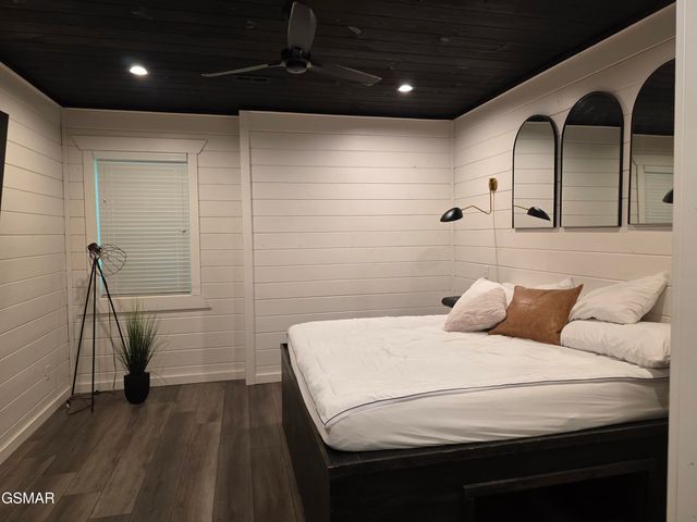 910 Saddle Creek Way, Sevierville, TN 37862