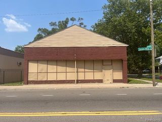 1541 E 7 Mile Road, Detroit, MI 48203