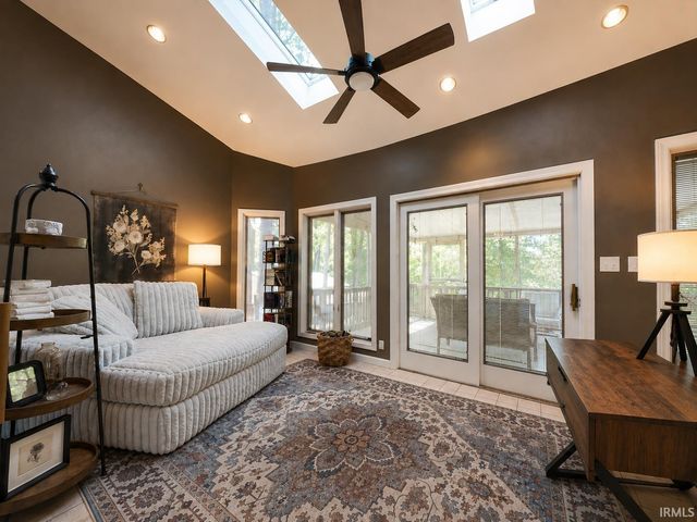 12512 Red Gate Road, Evansville, IN 47725