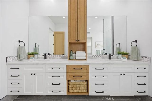 617 N Irena Avenue B, Redondo Beach, CA 90277