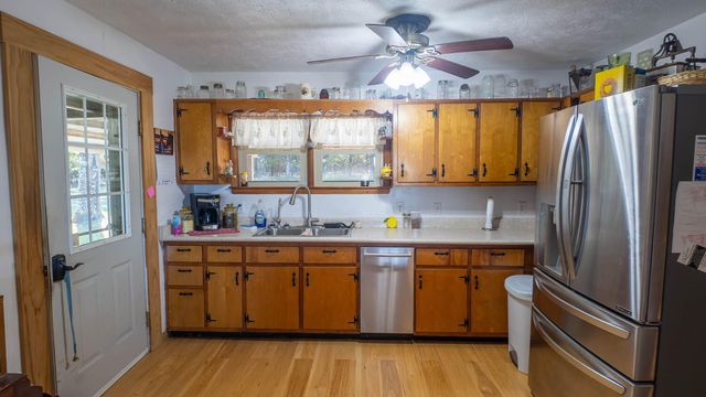 572 County Road 607, Pontiac, MO 65729