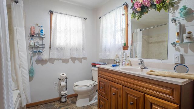 572 County Road 607, Pontiac, MO 65729