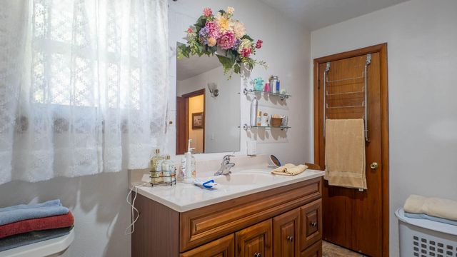 572 County Road 607, Pontiac, MO 65729