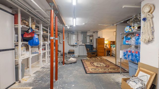 572 County Road 607, Pontiac, MO 65729