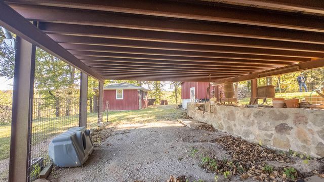 572 County Road 607, Pontiac, MO 65729