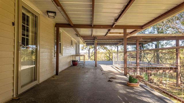 572 County Road 607, Pontiac, MO 65729