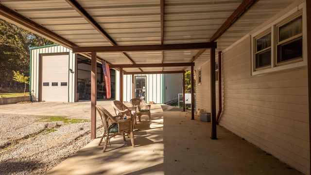 572 County Road 607, Pontiac, MO 65729