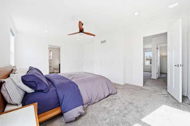 447 Rochdale, Delaware, OH 43015