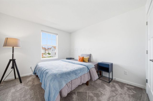 447 Rochdale, Delaware, OH 43015