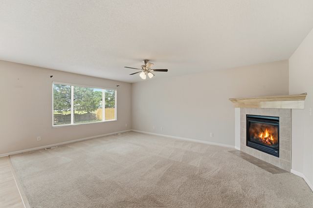 405 SE Olson Drive, Waukee, IA 50263