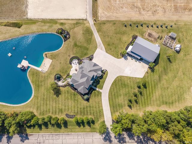 1750 Oakwood Lane, Berne, IN 46711