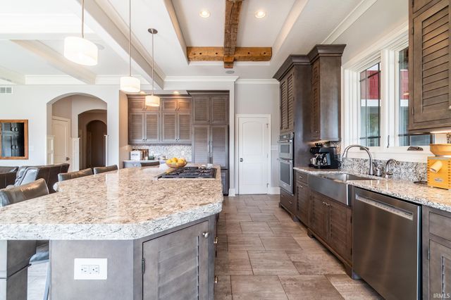 1750 Oakwood Lane, Berne, IN 46711