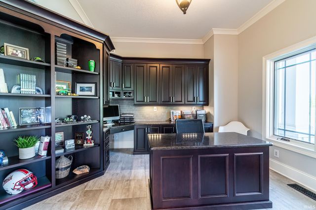 1750 Oakwood Lane, Berne, IN 46711