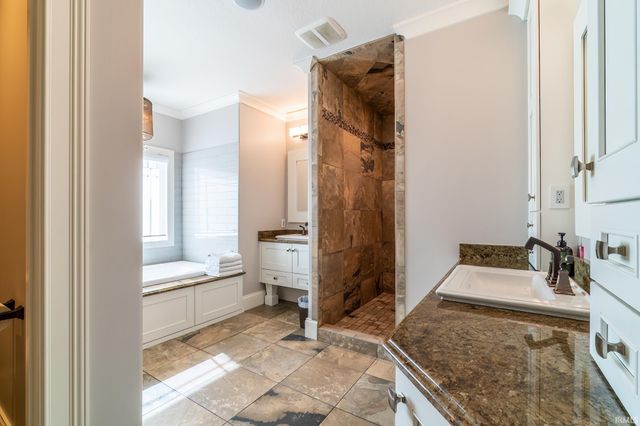 1750 Oakwood Lane, Berne, IN 46711