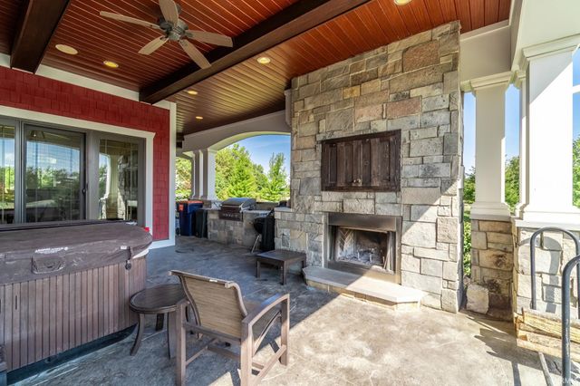 1750 Oakwood Lane, Berne, IN 46711