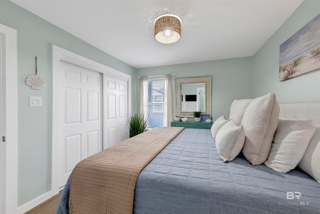 507 W Beach Boulevard 102, Gulf Shores, AL 36542