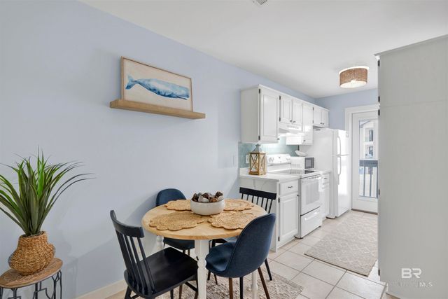 507 W Beach Boulevard 102, Gulf Shores, AL 36542