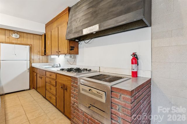 110 Hillcrest Drive, Belmont, NC 28012