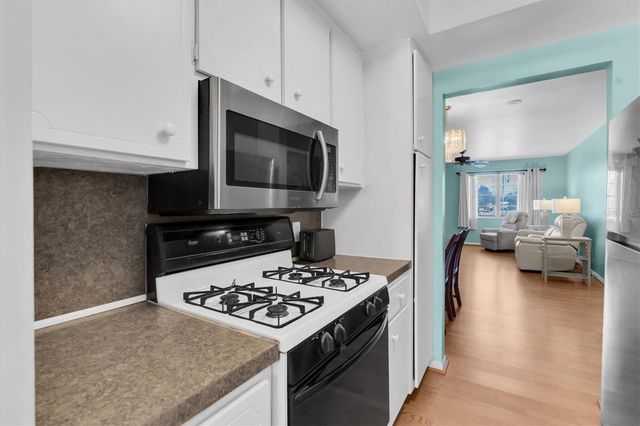 1900 59TH AVENUE N 212, St Petersburg, FL 33714
