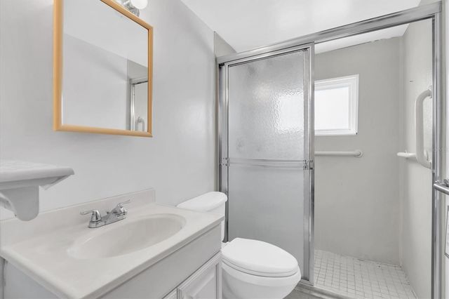 1900 59TH AVENUE N 212, St Petersburg, FL 33714