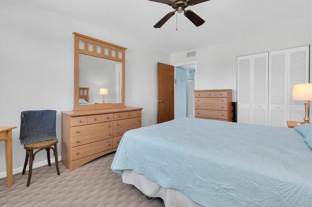 1900 59TH AVENUE N 212, St Petersburg, FL 33714