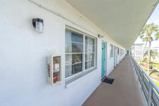 1900 59TH AVENUE N 212, St Petersburg, FL 33714