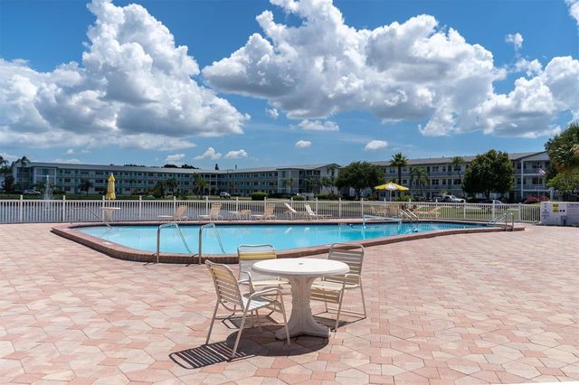 1900 59TH AVENUE N 212, St Petersburg, FL 33714