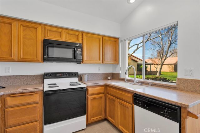 11594 Mountain Meadow Drive, Apple Valley, CA 92308