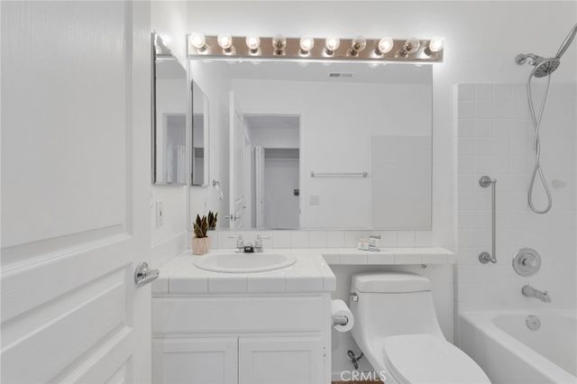 11594 Mountain Meadow Drive, Apple Valley, CA 92308