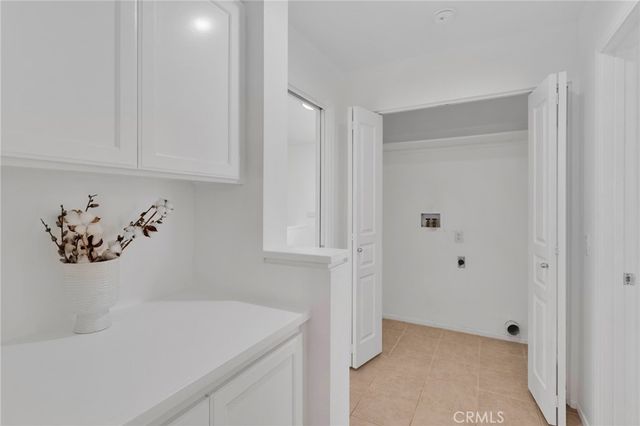 11594 Mountain Meadow Drive, Apple Valley, CA 92308