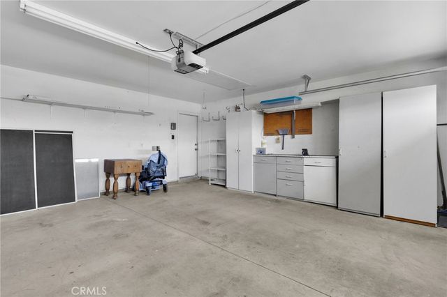 11594 Mountain Meadow Drive, Apple Valley, CA 92308