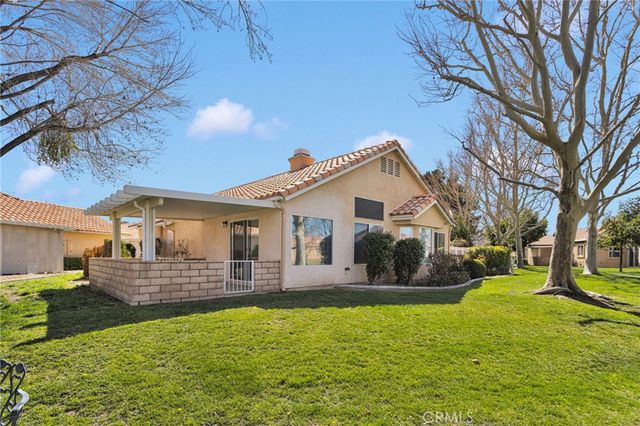 11594 Mountain Meadow Drive, Apple Valley, CA 92308