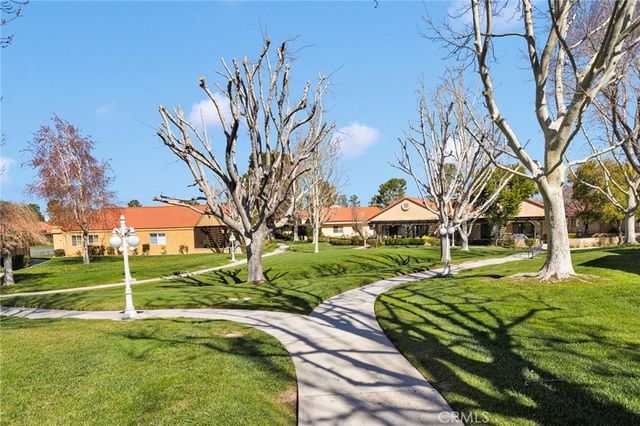 11594 Mountain Meadow Drive, Apple Valley, CA 92308