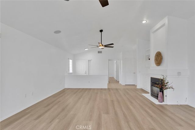 11594 Mountain Meadow Drive, Apple Valley, CA 92308