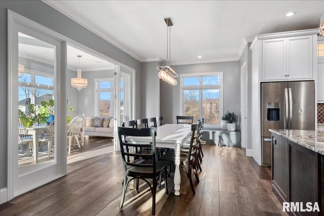 1909 FIELDSTONE Court, Chatham, IL 62629