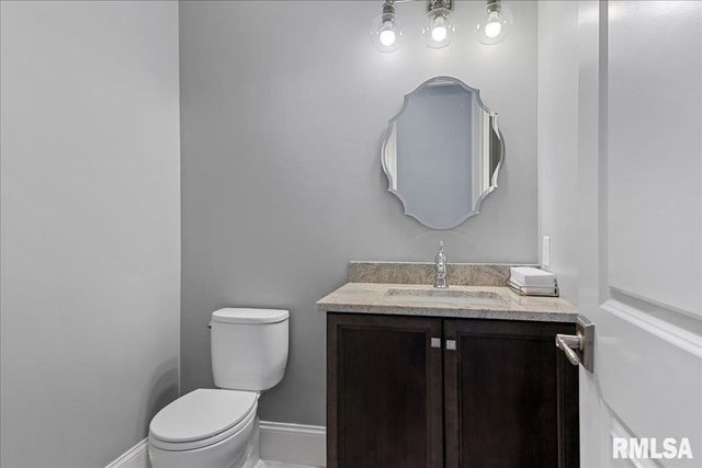 1909 FIELDSTONE Court, Chatham, IL 62629