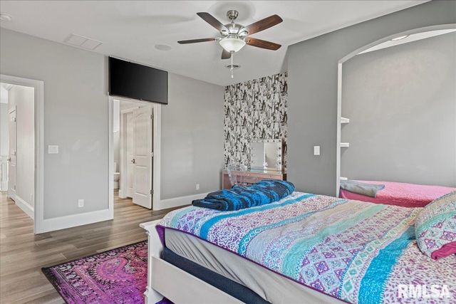 1909 FIELDSTONE Court, Chatham, IL 62629