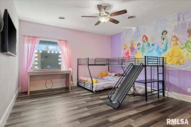 1909 FIELDSTONE Court, Chatham, IL 62629