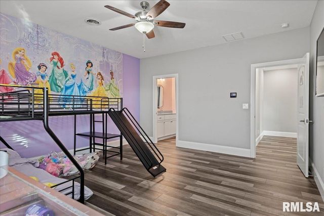 1909 FIELDSTONE Court, Chatham, IL 62629