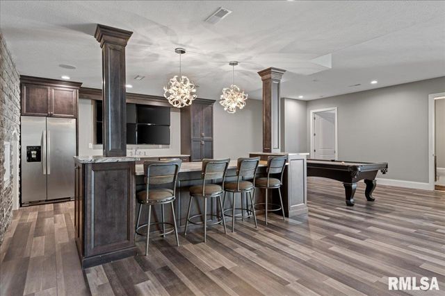 1909 FIELDSTONE Court, Chatham, IL 62629