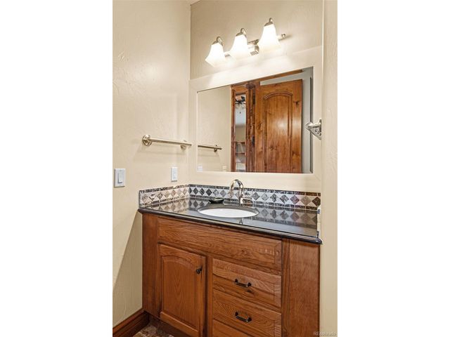 85 Pheasant Tail Ln, Silverthorne, CO 80498