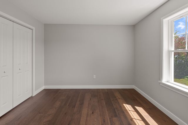 961 Wood St, Fall River, MA 02721