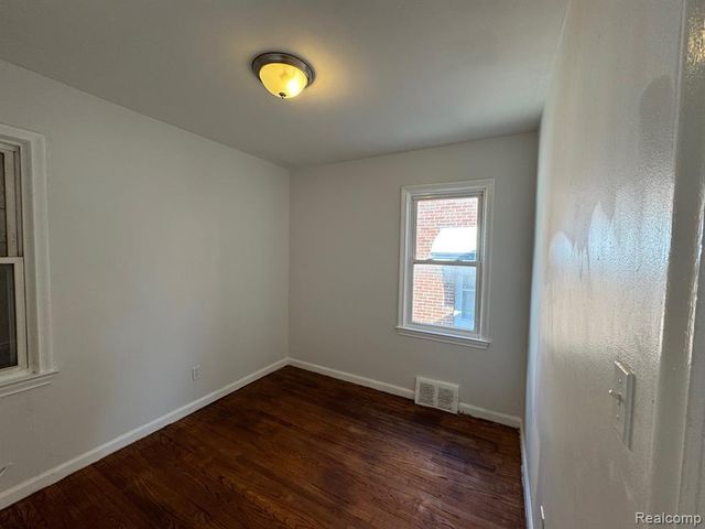 19395 Fairport Street, Detroit, MI 48205