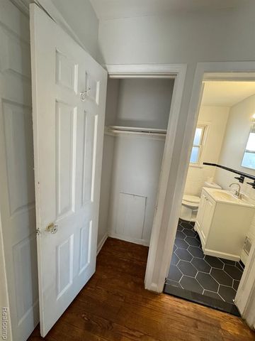 19395 Fairport Street, Detroit, MI 48205