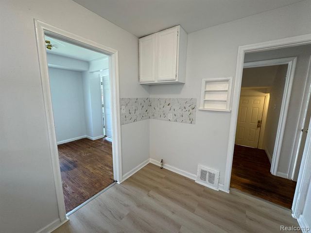 19395 Fairport Street, Detroit, MI 48205