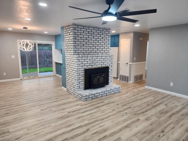 1534 Bay Meadows Drive, Modesto, CA 95350