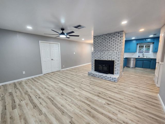 1534 Bay Meadows Drive, Modesto, CA 95350