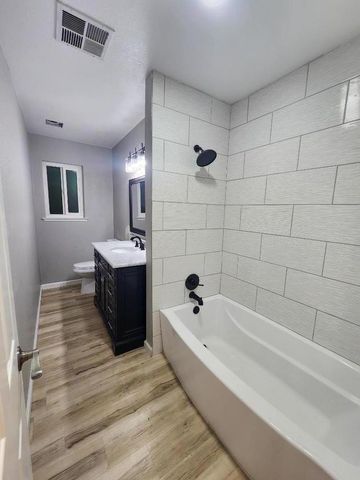 1534 Bay Meadows Drive, Modesto, CA 95350