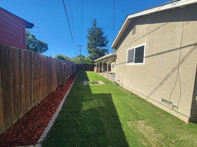 1534 Bay Meadows Drive, Modesto, CA 95350