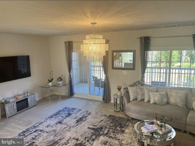 7977 INDEPENDENCE DR, Spotsylvania, VA 22553